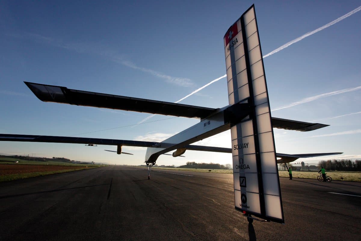 Solar Planes, Greening the Blue Skies Eluxe Magazine