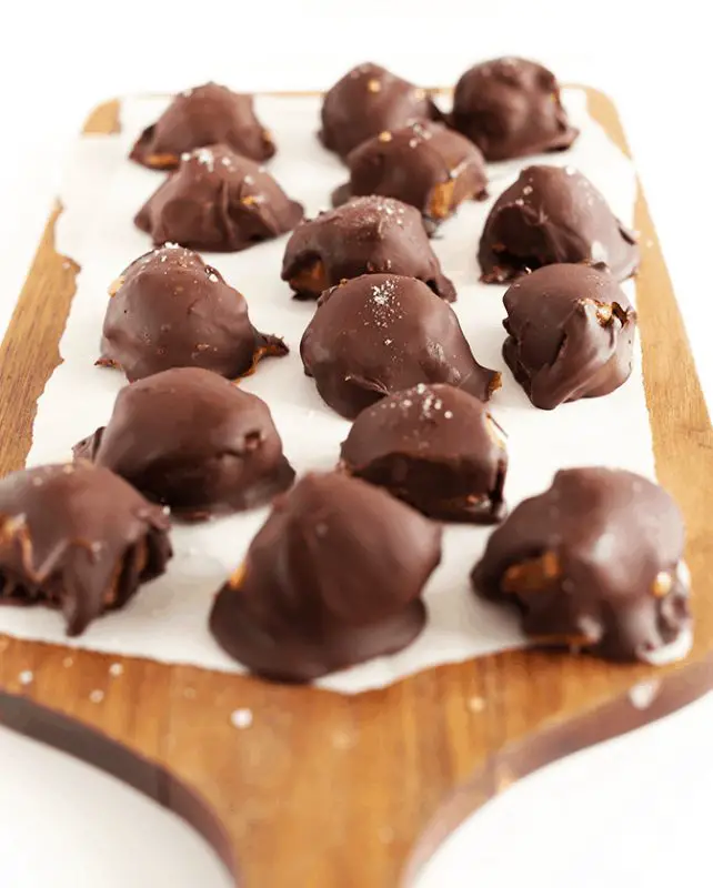 raw chocolate truffles
