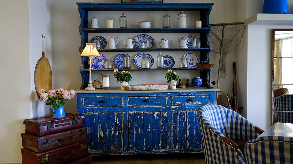 How To Paint Old Furniture In 7 Steps Eluxe Magazine