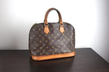 10 Tips To Spot A Fake Vintage Louis Vuitton Bag - Eluxe Magazine
