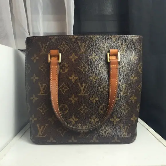 10 Tips To Tell If Your Vintage Louis Vuitton Bag Is Fake - Eluxe Magazine
