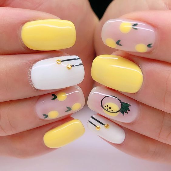 pineapple manicure