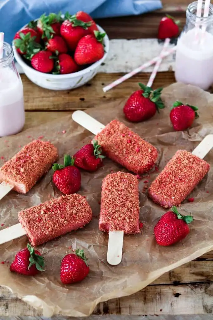 vegan strawberry shortcake popsicle recipe