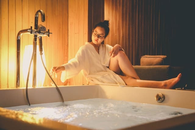 5 Very Icky Reasons Spas Can Be Toxic