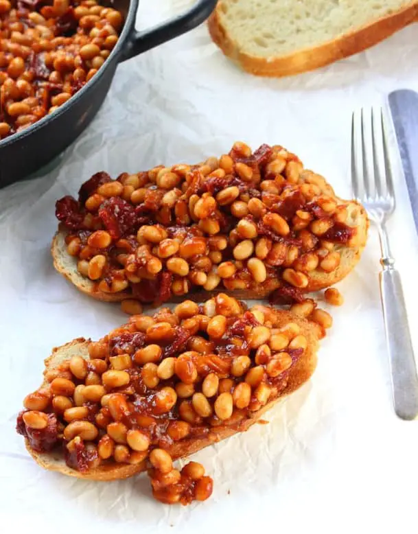 vegan baked beans on toast