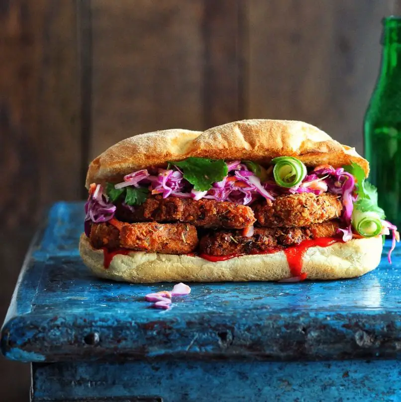 30 Vegan Burger Recipes For Summer & Beyond - Eluxe Magazine