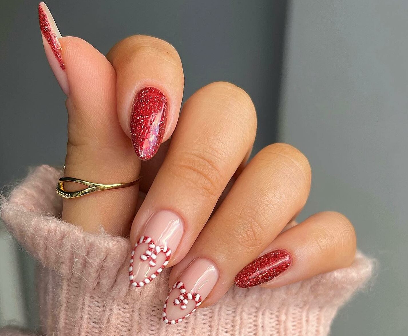 17 Great Nail Looks For The Holidays - Eluxe Magazine