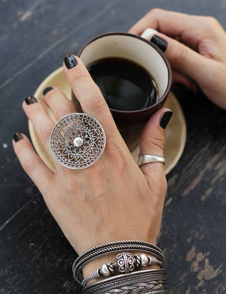 how to rock accessories