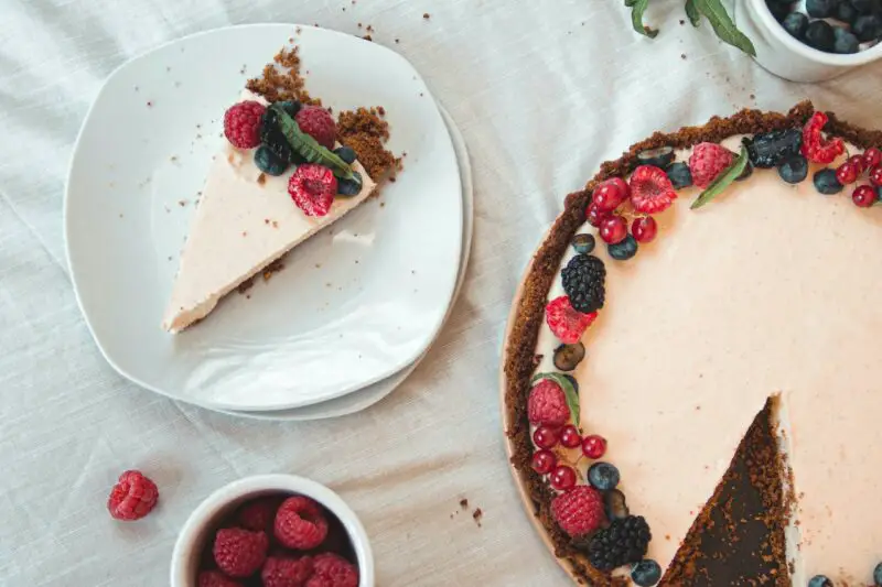 raw strawberry cheesecake recipe
