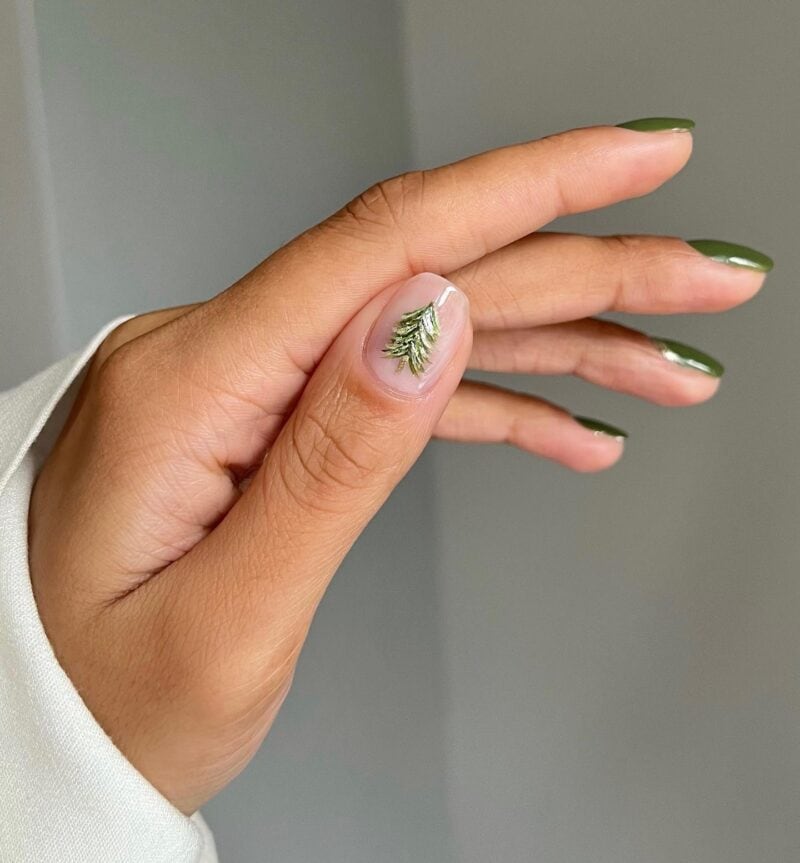 Nail Looks For The Holidays