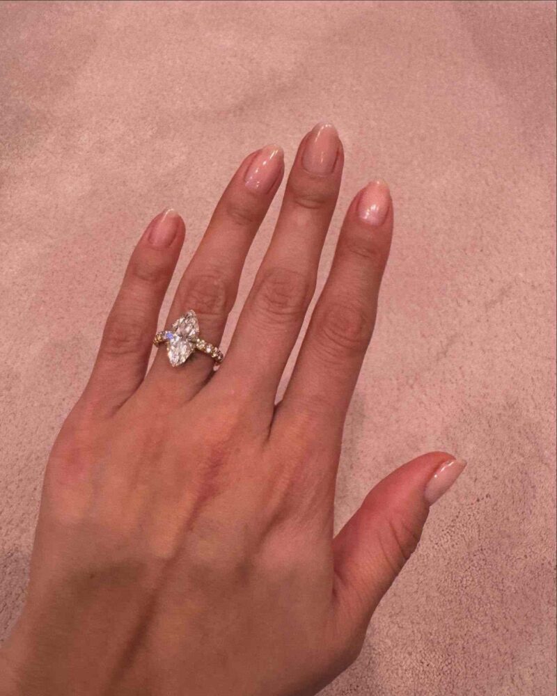 Selina Gomez engagement ring