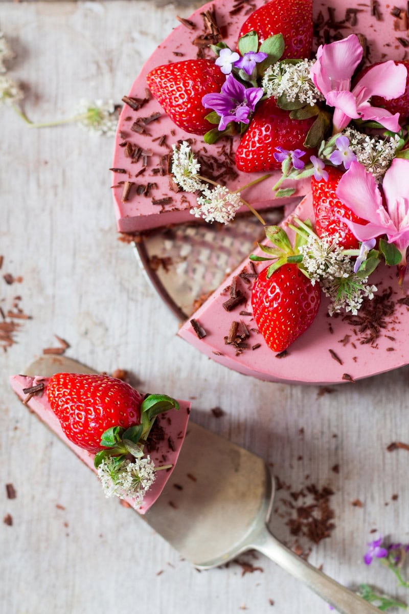 Vegan Strawberry Cheesecake