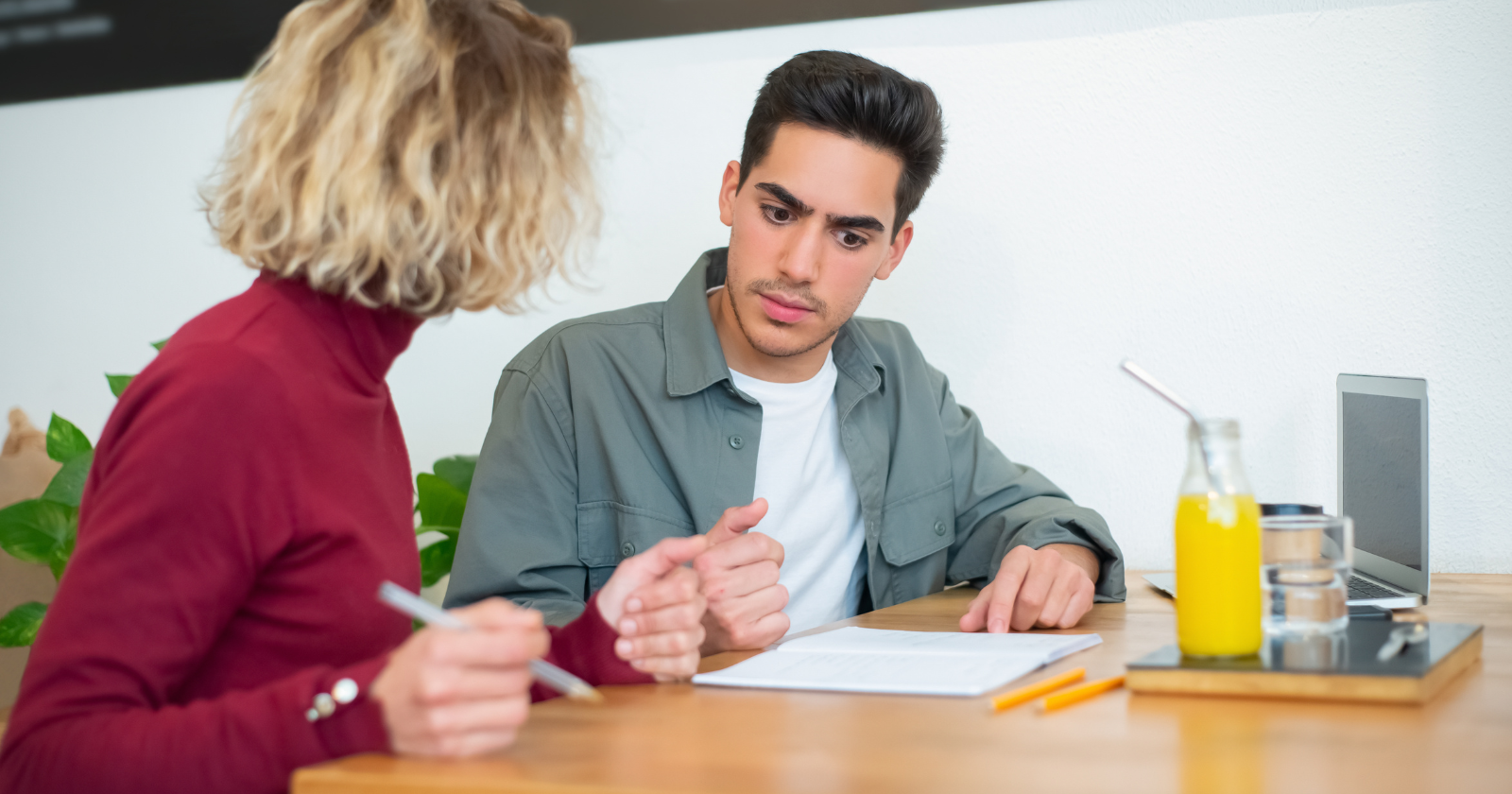 10 phrases people with poor social skills often use in everyday conversation